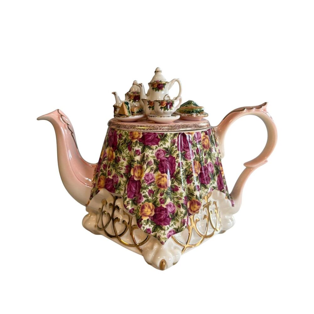 ROYAL ALBERT Old Country Roses Chintz Large Teapot